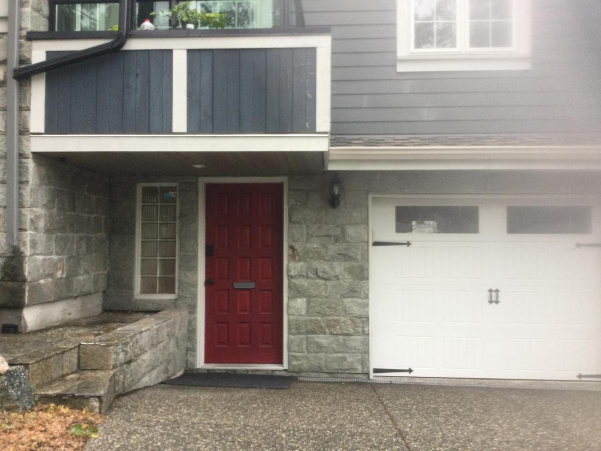 Lisa'S Home Burnaby Exterior photo